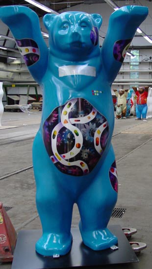 Pharmab&auml;r im Atlier